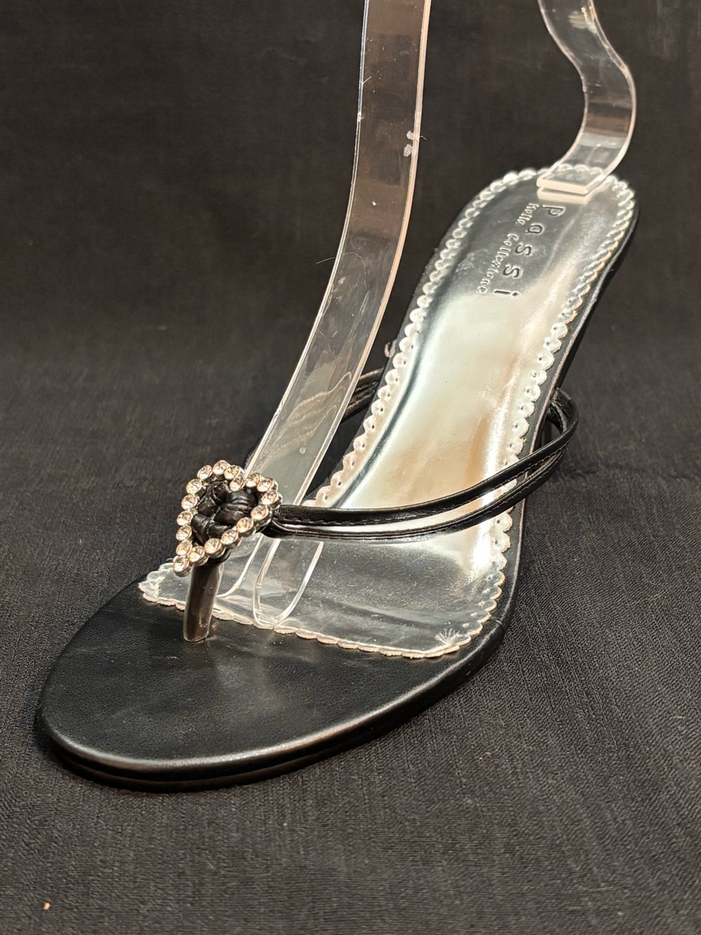 Black Rhinestone Heart Thong Sandal Barely There size 7.5